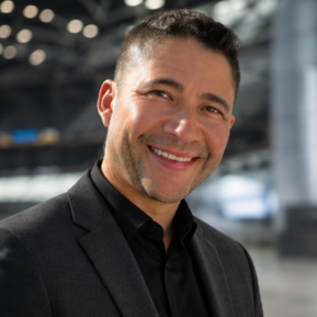 Luis Zea