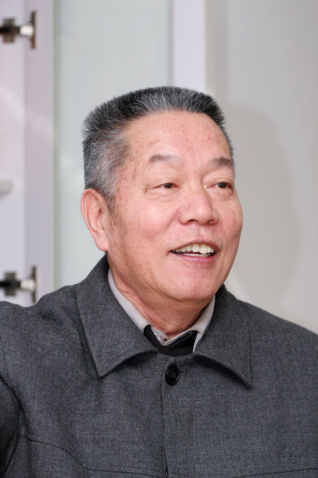 Prof. Meng Zhizhong