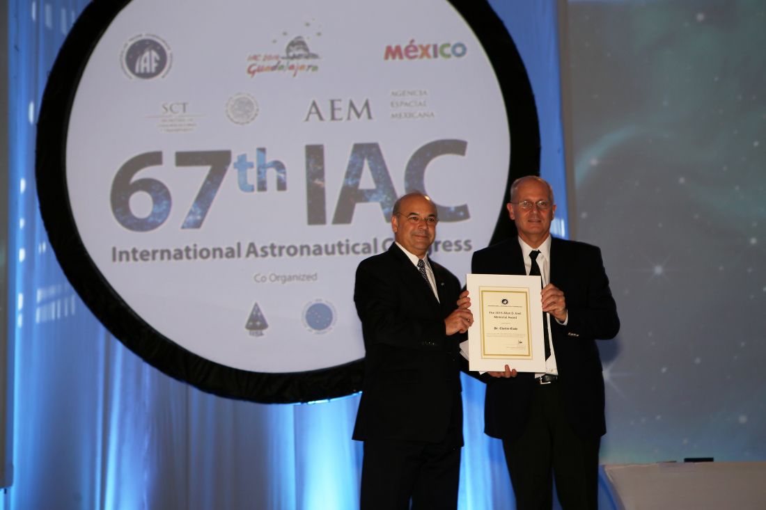 Dr. Charles Elachi received the Allan D. Emil Memorial Award at the International Astronautical Congress 2016 in Guadalajara, Mexico.